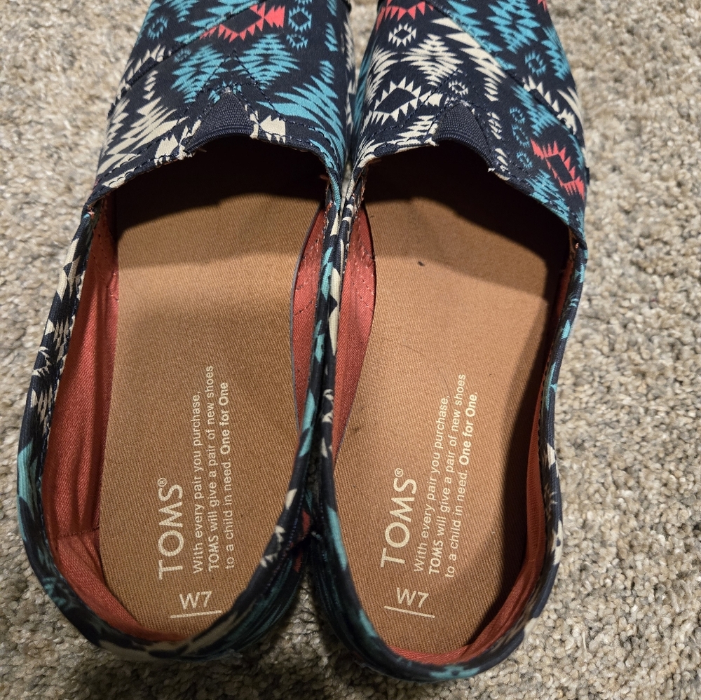 Tom's Shoes